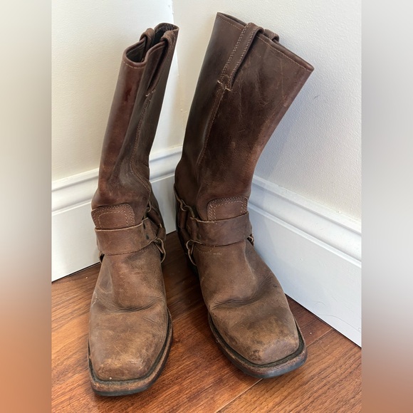 Frye Women's Harness 12R Brown Boots | Size 8 - Picture 4 of 10